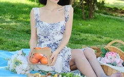 夫妻之间观看的视频